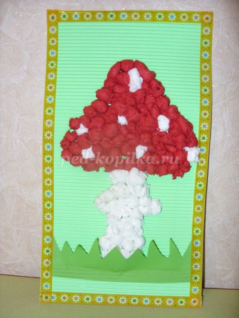 Объёмная аппликация своими руками в нетрадиционной технике работы с бумагой "Мухомор" Объёмная аппликация своими руками в нетрадиционной технике работы с бумагой "Мухомор"