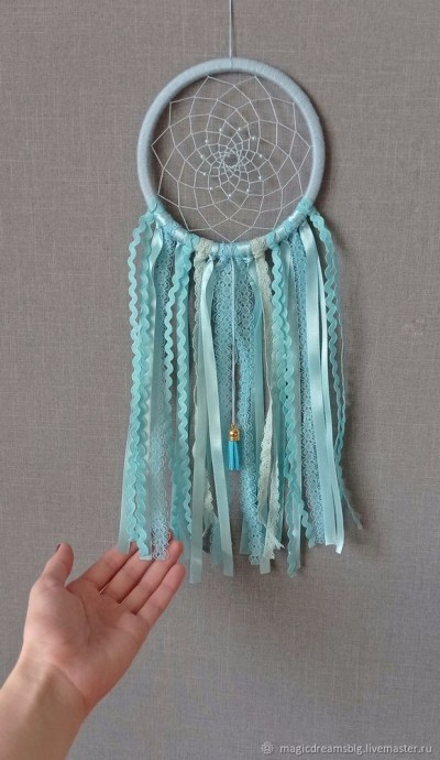 Ловец снов с лентами