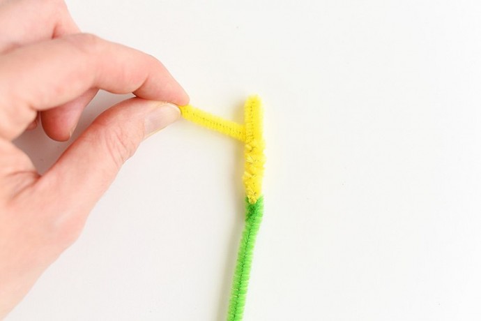 ​Лилии из ладошек