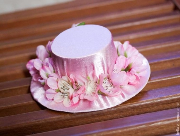 Делаем с детьми шляпку для утренника Делаем с детьми шляпку для утренника