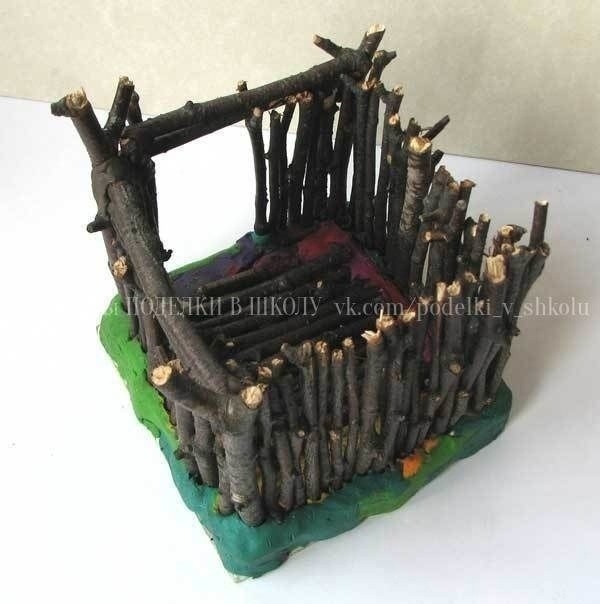 Домик Нуф- Нуфа из веток Домик Нуф- Нуфа из веток