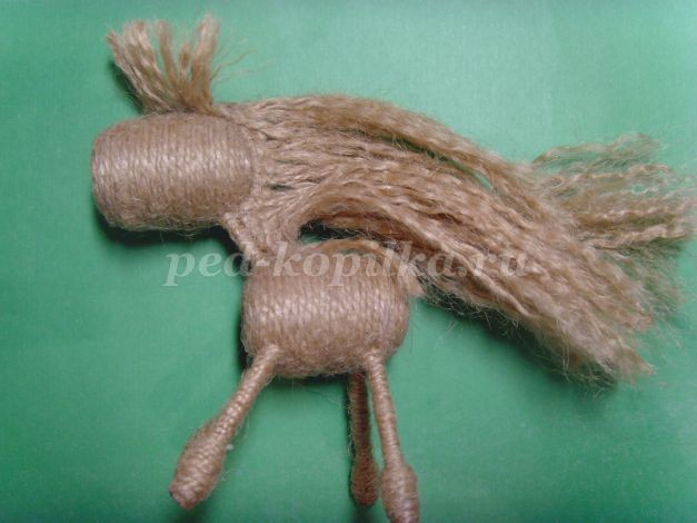 ​Лошадка из шпагата: часть 2