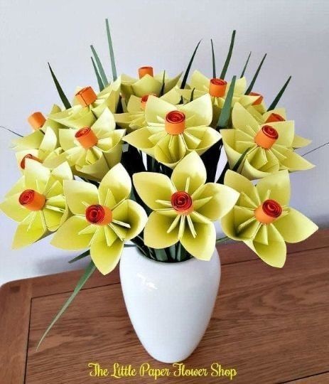 ​Нарциссы оригами