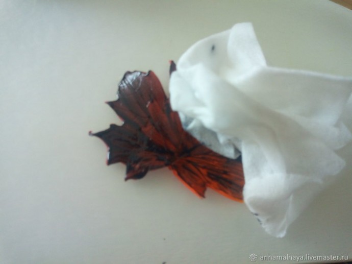 Как сделать настоящий кленовый листик из полимерной глины