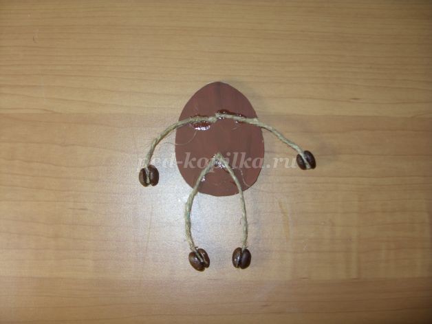 Магнит "Овечка" из кофейных зерен детскими руками: мастер-класс, часть 2