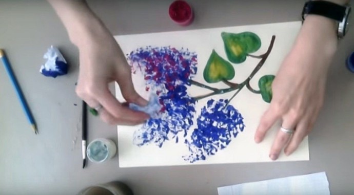 Рисуем сирень мятой бумагой Рисуем сирень мятой бумагой