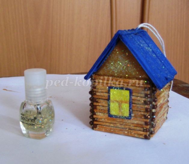 Новогодняя игрушка "Домик из спичек": мастер-класс, часть 2 Новогодняя игрушка "Домик из спичек": мастер-класс, часть 2