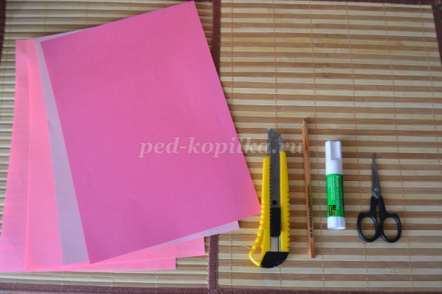 Цветок сакуры из цветной бумаги: часть 1