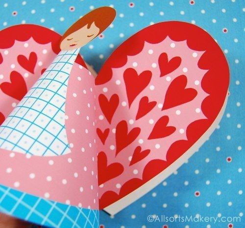 Любящий ангел из бумаги