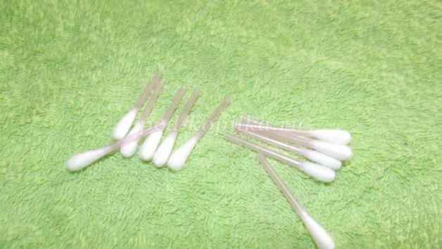 ​Цветочки из ватных палочек