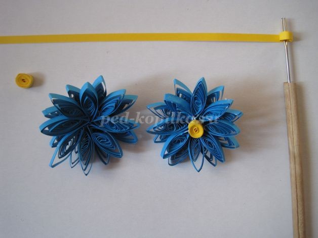 Цветы в вазе в технике квиллинг: часть 2