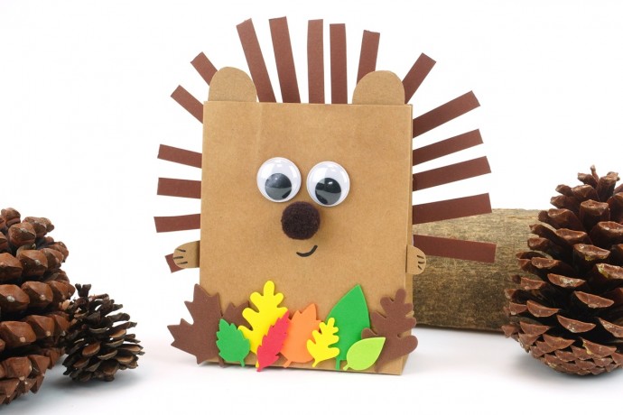 Ёжик из бумажного пакета