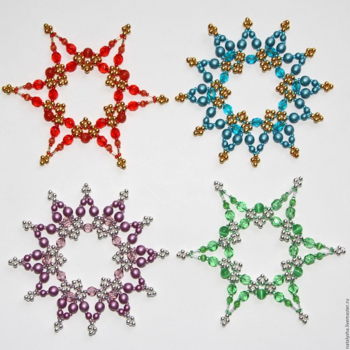 ​Снежинки из бусин на проволоке