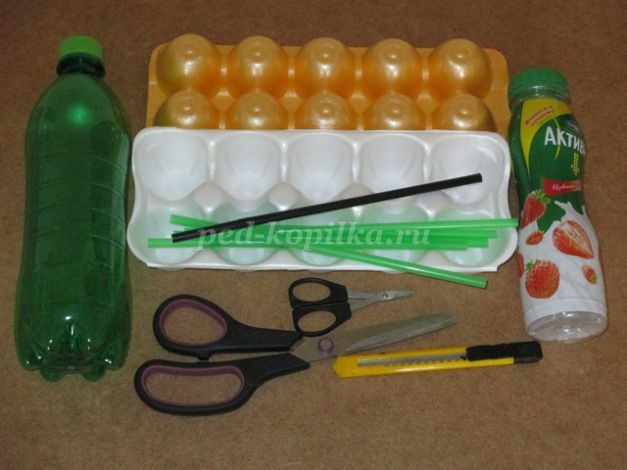 Тюльпаны из яичных ячеек своими руками: мастер-класс, часть 1 Тюльпаны из яичных ячеек своими руками: мастер-класс, часть 1