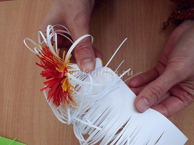 ​Бумагопластика: хризантема детскими руками