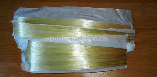 Цветочное панно из соломки детскими руками: часть 1 Цветочное панно из соломки детскими руками: часть 1