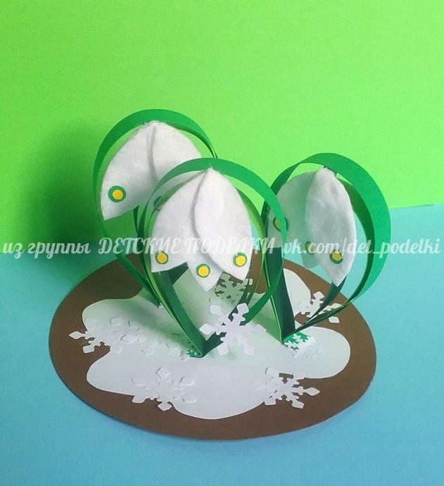 Подснежники из бумаги и ватных дисков