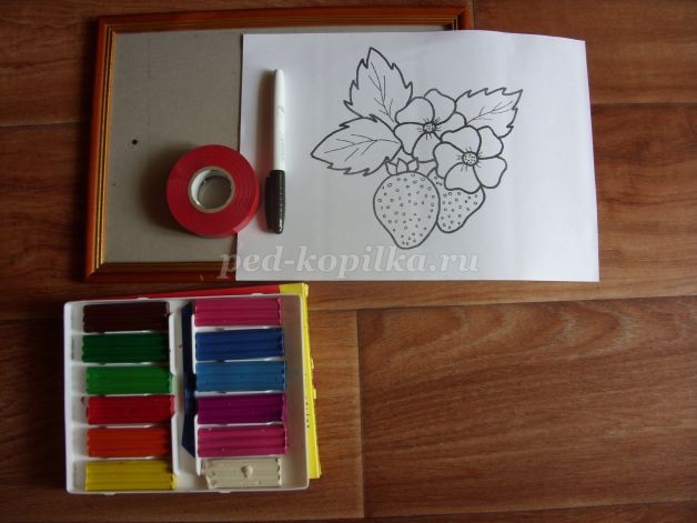 Пластилинография на стекле: клубника в цвету, часть 1 Пластилинография на стекле: клубника в цвету, часть 1