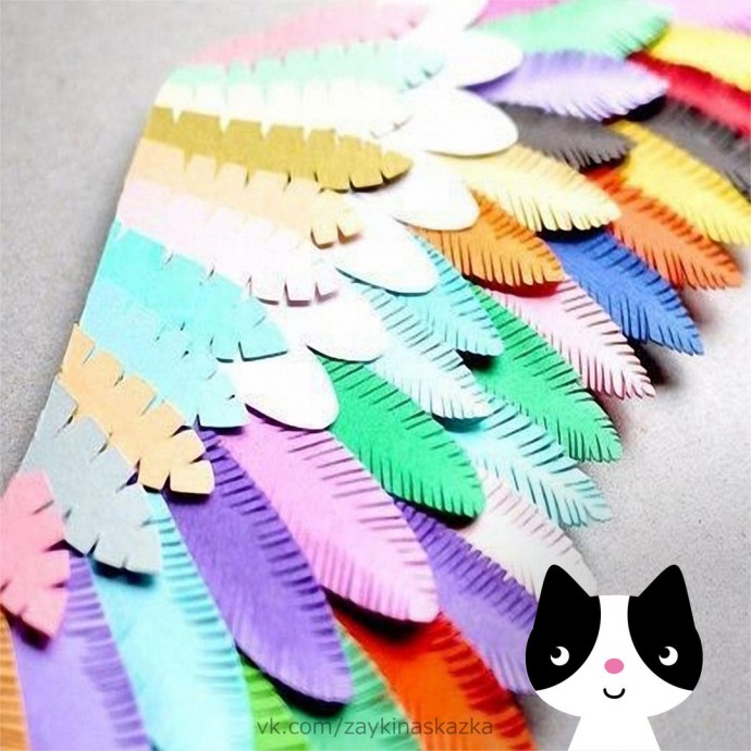 Разноцветная птичка из бумаги Разноцветная птичка из бумаги