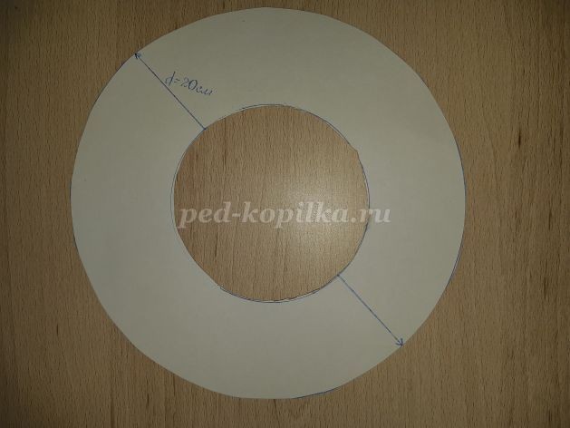 Венок "Изобильные дары" из природного материала