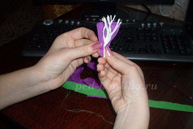 Крокусы из гофрированной бумаги: часть 2