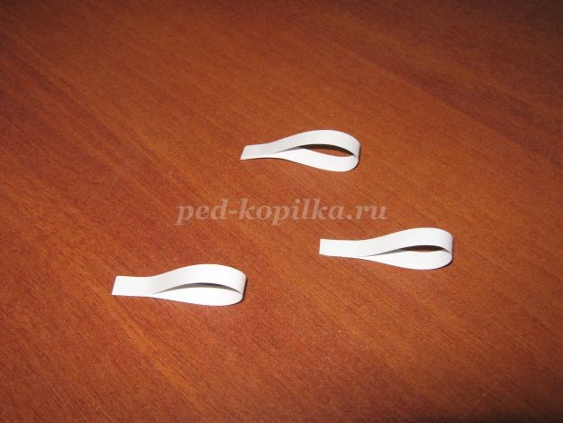 Объемная аппликация из бумаги "Подснежники": часть 2 Объемная аппликация из бумаги "Подснежники": часть 2