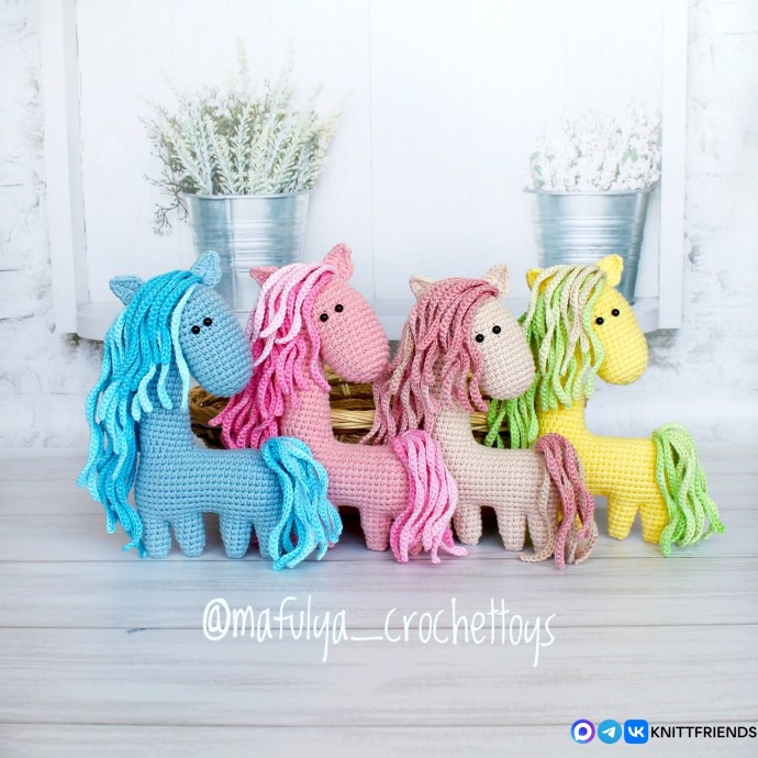 Лошадка из пряжи Лошадка из пряжи