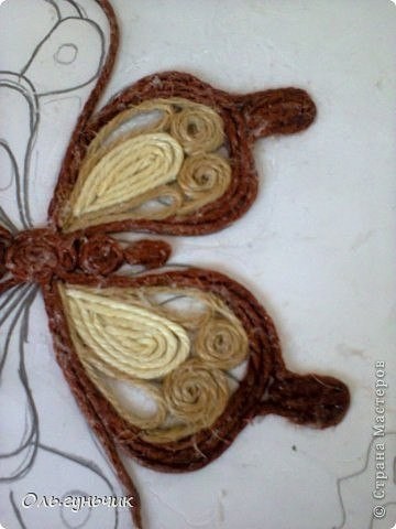 ​Бабочка в технике шпагатной филиграни