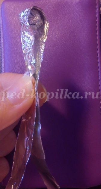 Мастерим с детьми новогодний подсвечник из фольги: часть 1