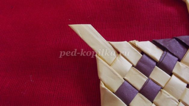 Плетеная закладка для книг детскими руками: часть 3 Плетеная закладка для книг детскими руками: часть 3