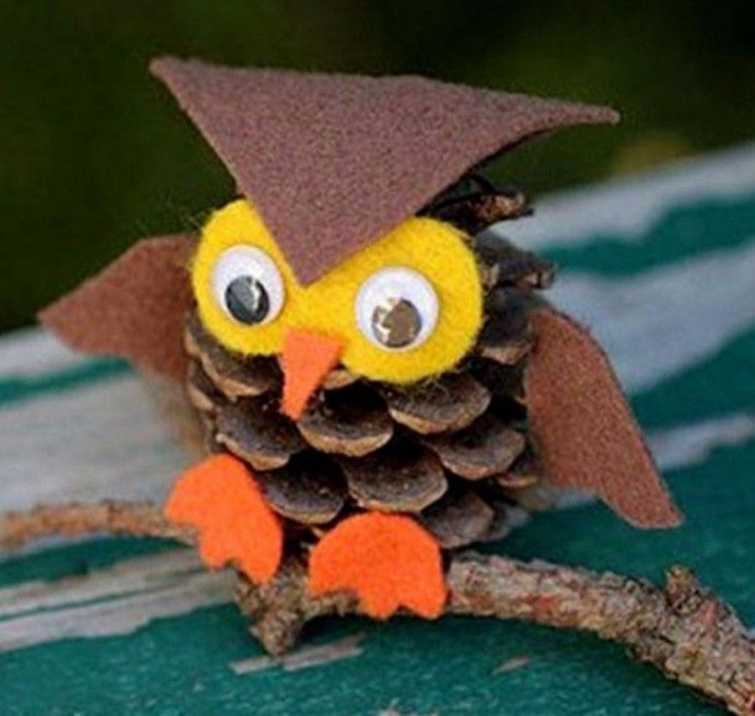 Совы из природных материалов