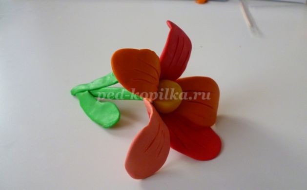 Декоративная вазочка с цветком: часть 2