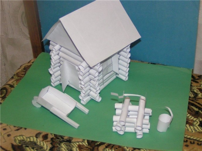 Кaк сделать домик из бумажных трубочек