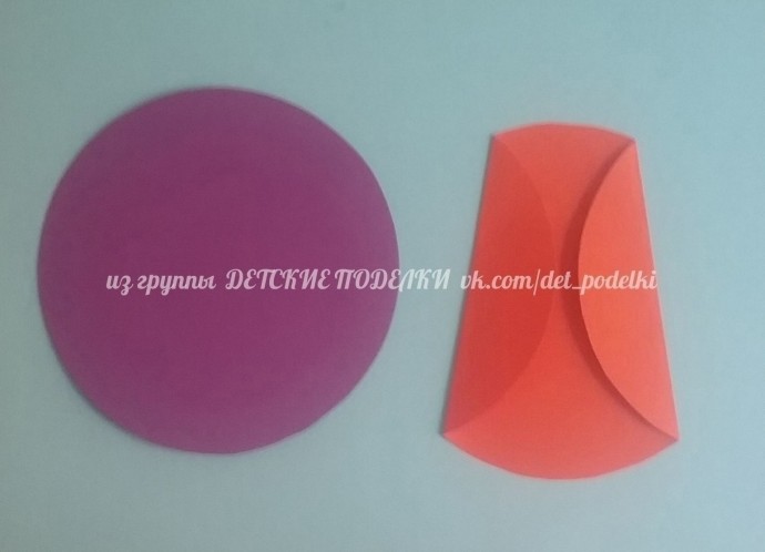 Бумажная аппликация "Августовские совушки" Бумажная аппликация "Августовские совушки"