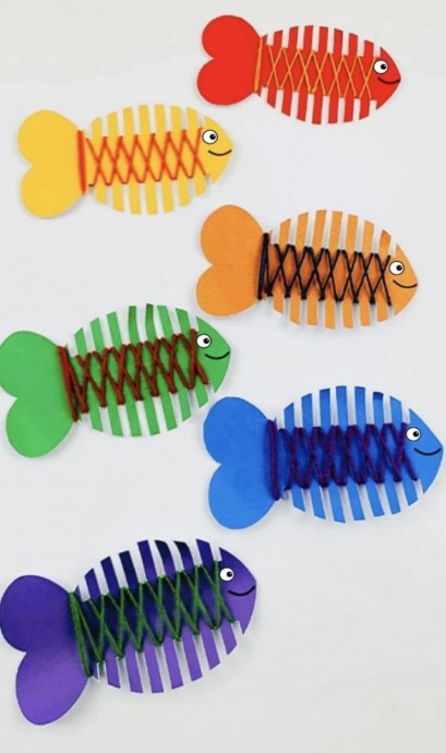 Поделка из картона и ниток "Рыбки" Поделка из картона и ниток "Рыбки"
