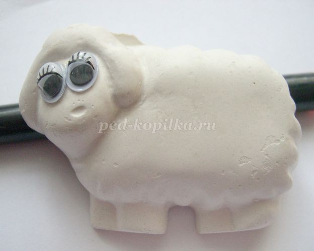 Жемчужная овечка из гипса детскими руками: часть 1 Жемчужная овечка из гипса детскими руками: часть 1