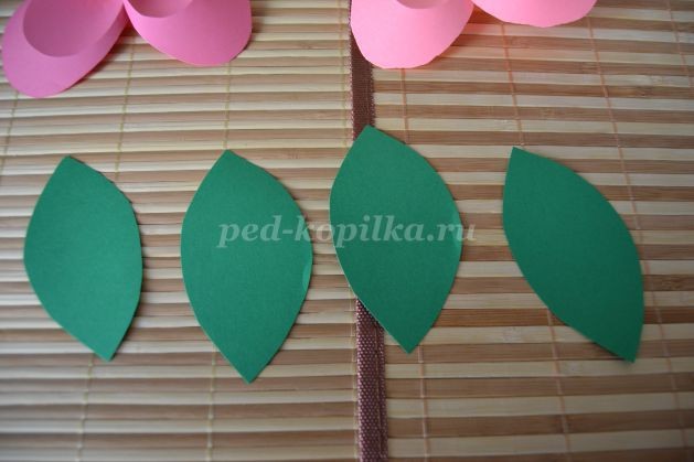 ​Цветок сакуры из цветной бумаги: часть 2