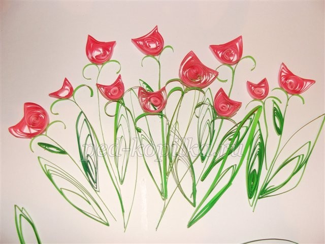 Аппликация "Тюльпаны" в технике квиллинга