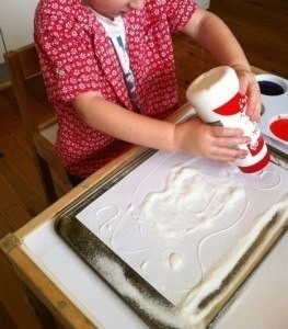 Рисуем солью