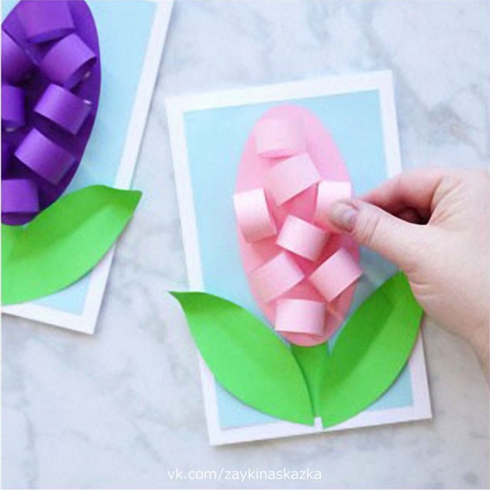 Гиацинты из бумажных полосок Гиацинты из бумажных полосок