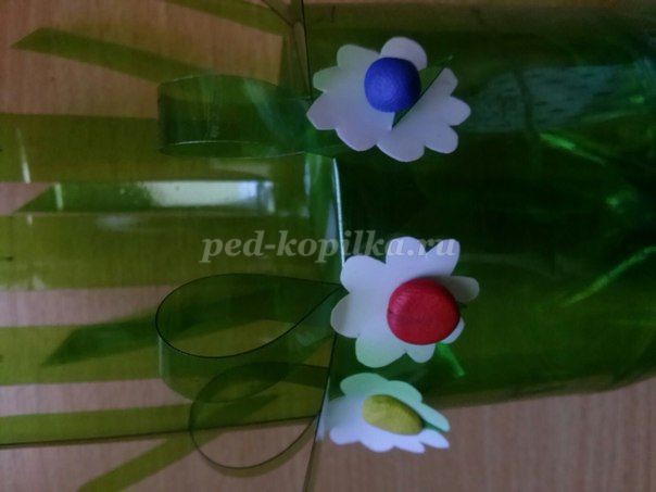 Вазочка для салфеток из бросового материала детскими руками: мастер-класс