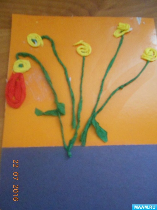 Летний букетик с цветами из жгутиков