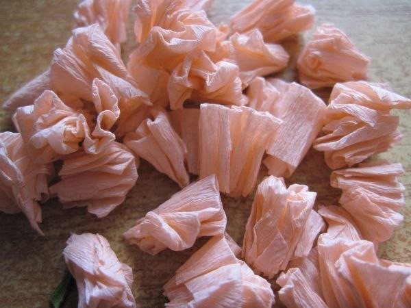 ​Открытка с сердцем из роз