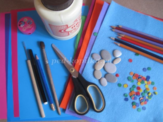 Весенняя аппликация из бумаги, фетра и карандашной стружки: часть 1