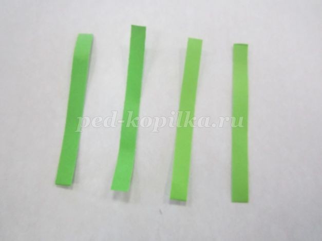 Картина в технике квиллинг в подарок маме: часть 2