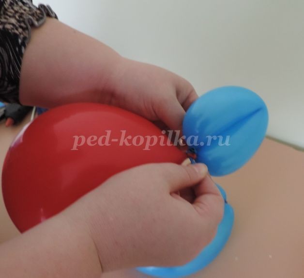 Мастер-класс по моделированию из воздушных шариков снеговика: часть 4 Мастер-класс по моделированию из воздушных шариков снеговика: часть 4