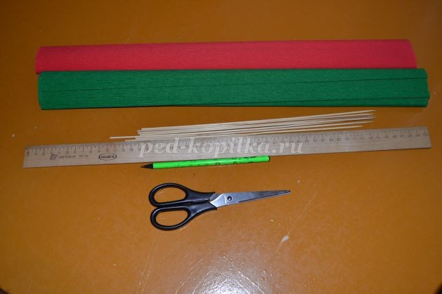 Букет тюльпанов из конфет: часть 1