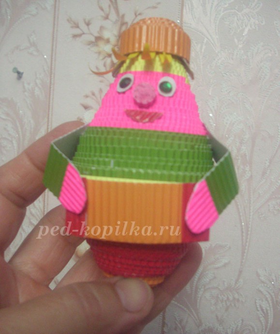 Объёмный квиллинг из гофрированного картона: мастер-класс Объёмный квиллинг из гофрированного картона: мастер-класс