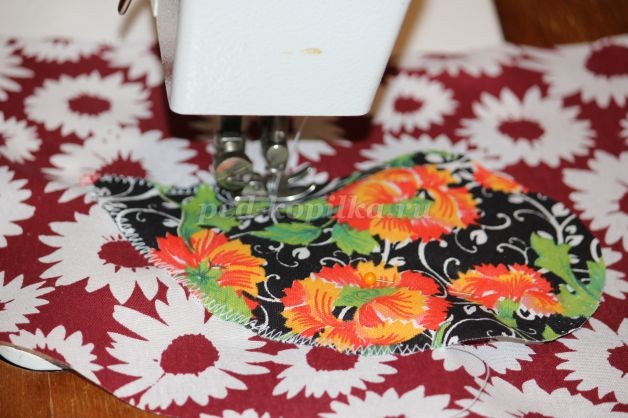 Грелка на чайник "Петушок" детскими руками: часть 2 Грелка на чайник "Петушок" детскими руками: часть 2