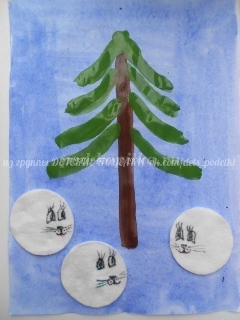 Зайки под елкой